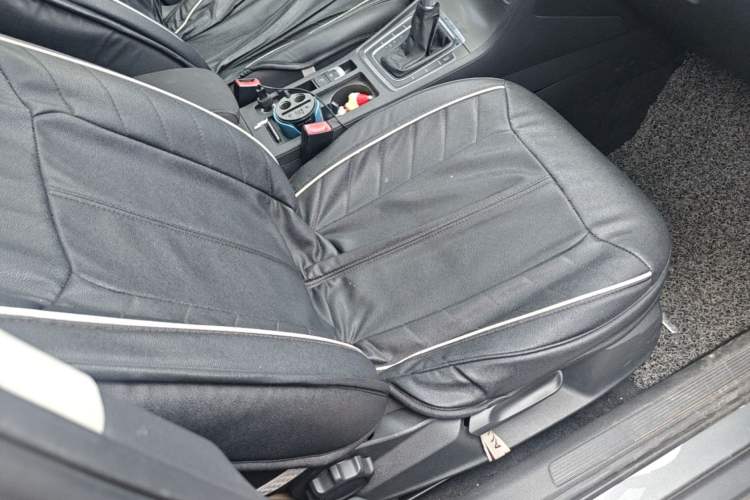 Used Volkswagen Golf 2014 1.4TSI Automatic Comfort Model Right Front Seat