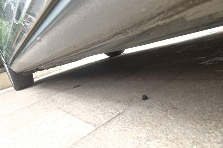 Used Volkswagen Golf 2014 1.4TSI Automatic Comfort Model Right Side Sill