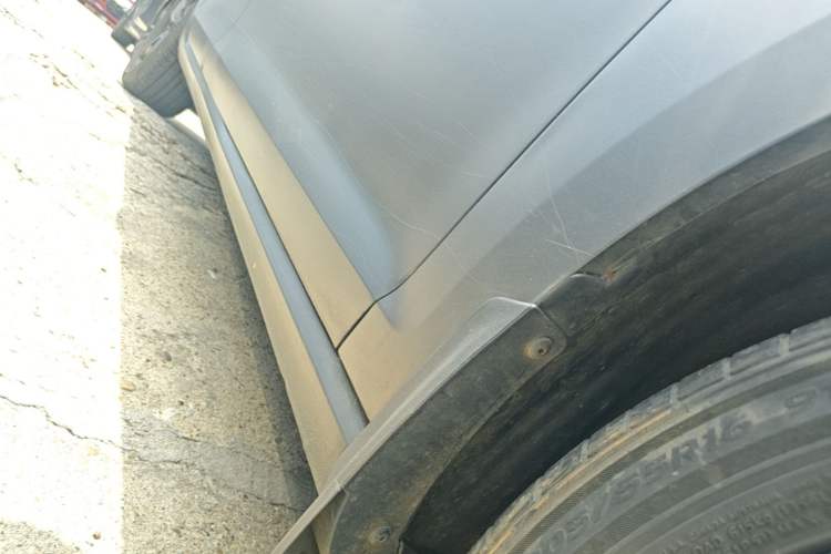 Used Volkswagen Golf 2014 1.4TSI Automatic Comfort Model Right Side Sill