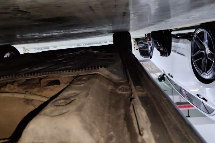 Used Volkswagen Golf 2014 1.4TSI Automatic Comfort Model Right Side Sill