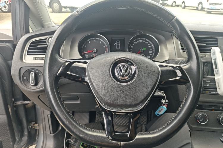 Used Volkswagen Golf 2014 1.4TSI Automatic Comfort Model Steering Wheel