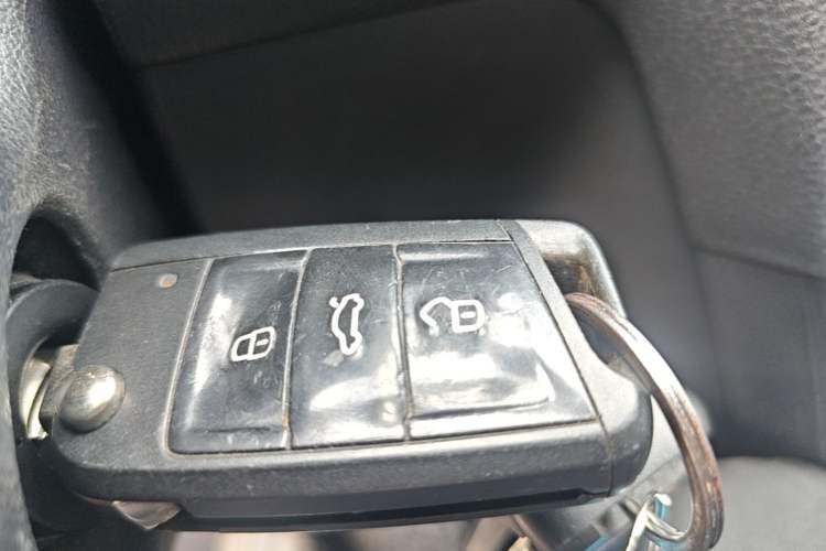 Used Volkswagen Golf 2014 1.4TSI Automatic Comfort Model Vehicle Key