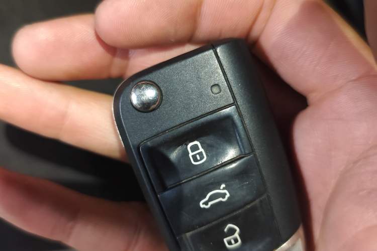 Used Volkswagen Golf 2014 1.4TSI Luxury Travel Edition Vehicle Key