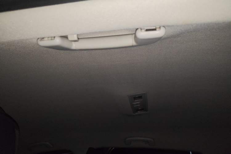 Used Volkswagen Golf 2014 1.6L Automatic Fashion Model Headliner