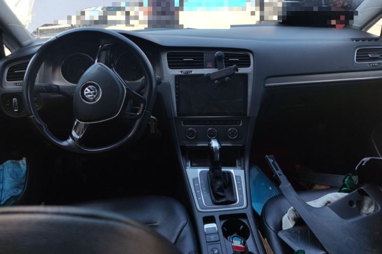 Used Volkswagen Golf 2014 1.4TSI Automatic Comfort Model Center Console