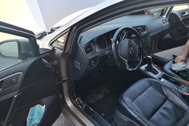 Used Volkswagen Golf 2014 1.4TSI Automatic Comfort Model Driver Seat