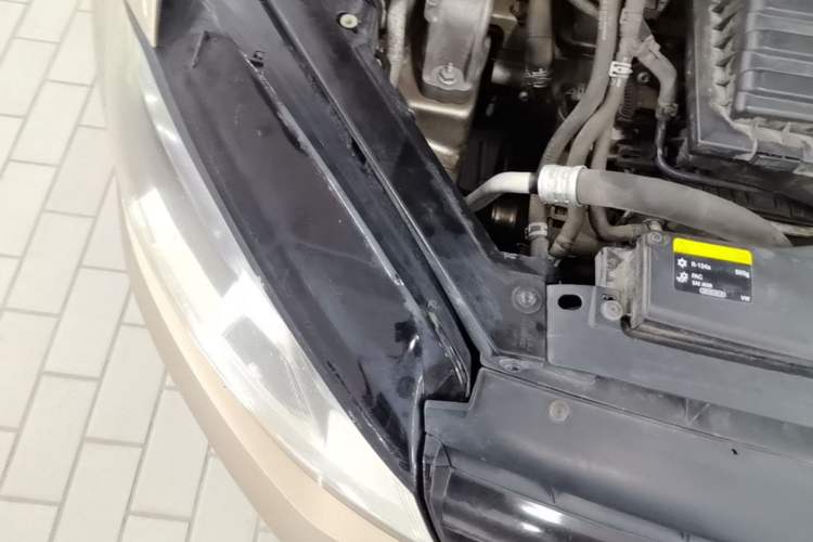 Used Volkswagen Golf 2014 1.4TSI Automatic Comfort Model Engine Bay Right