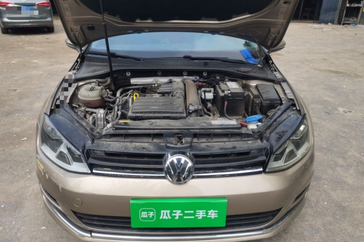 Used Volkswagen Golf 2014 1.4TSI Automatic Comfort Model Engine Bay