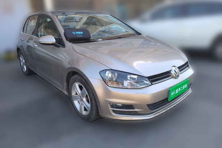 Used Volkswagen Golf 2014 1.4TSI Automatic Comfort Model Front Right 45 Deg