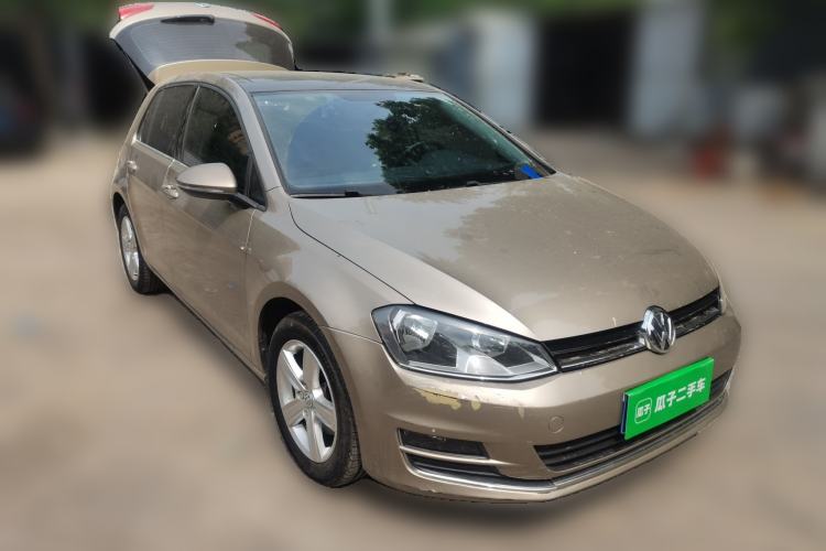 Used Volkswagen Golf 2014 1.4TSI Automatic Comfort Model Front Right 45 Deg