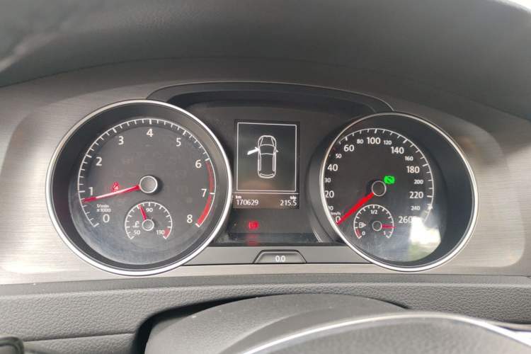 Used Volkswagen Golf 2014 1.6L Automatic Comfort Model Instrument Cluster