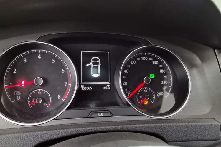 Used Volkswagen Golf 2014 1.4TSI Automatic Comfort Model Instrument Cluster