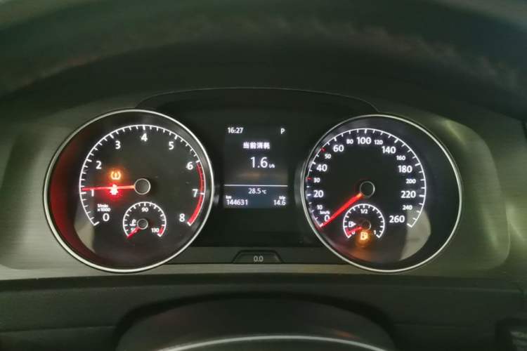 Used Volkswagen Golf 2014 1.4TSI Automatic Comfort Model Instrument Cluster