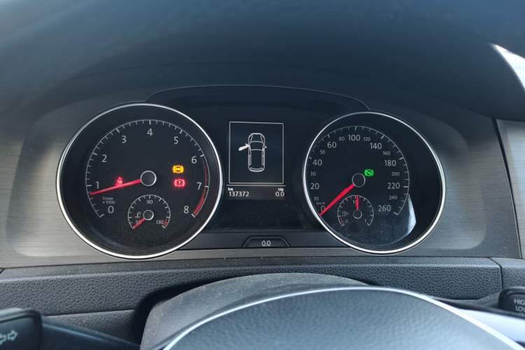 Used Volkswagen Golf 2014 1.4TSI Automatic Comfort Model Instrument Cluster