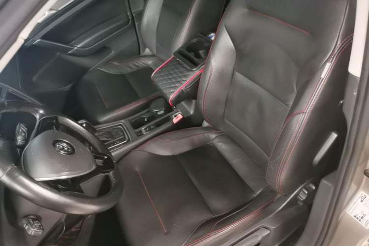 Used Volkswagen Golf 2014 1.4TSI Automatic Comfort Model Left Front Seat
