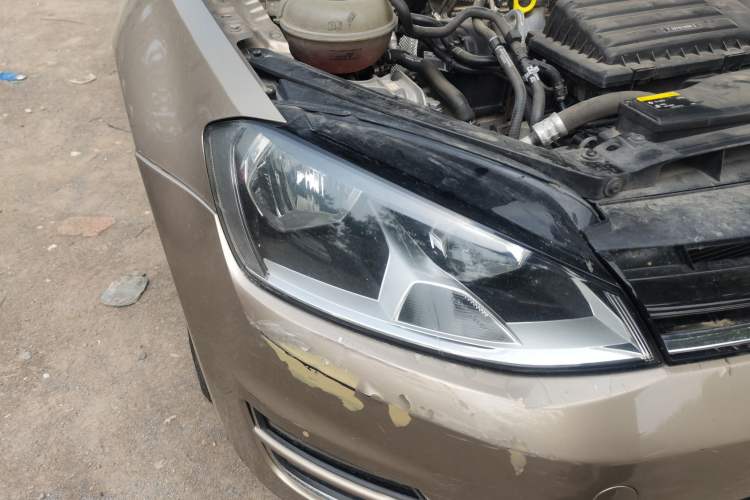 Used Volkswagen Golf 2014 1.4TSI Automatic Comfort Model Right Front Headlight