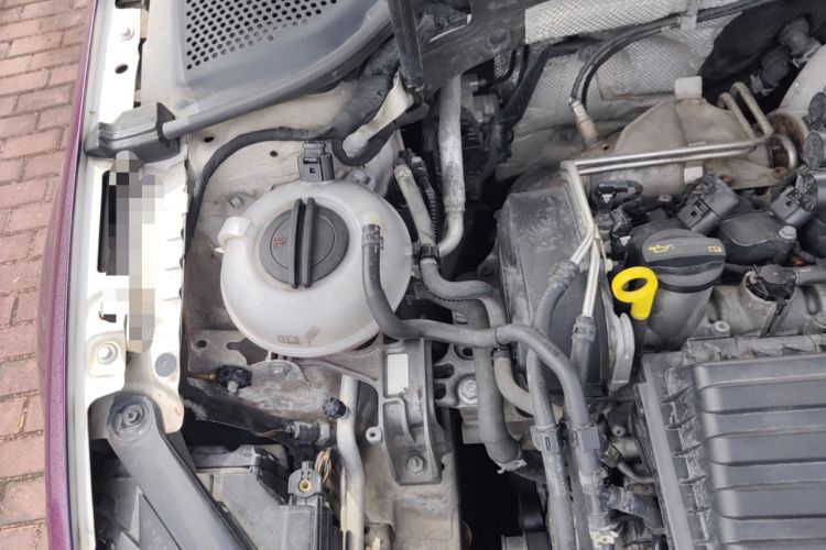 Used Volkswagen Golf 2014 1.4TSI Luxury Travel Edition Engine Bay Right