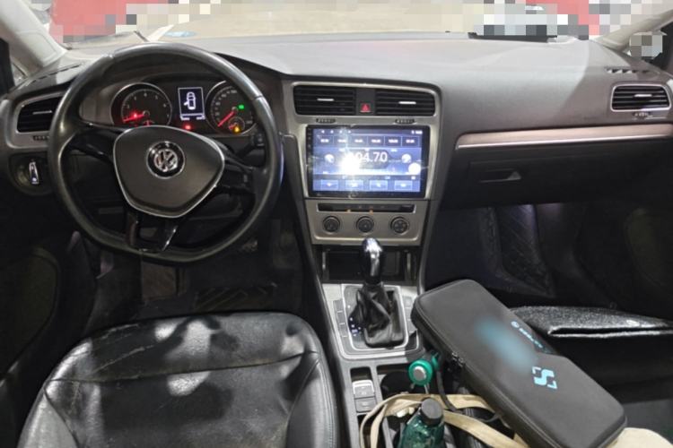 Used Volkswagen Golf 2014 1.4TSI Automatic Comfort Model Center Console