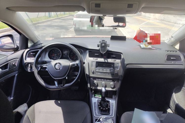 Used Volkswagen Golf 2014 1.4TSI Automatic Comfort Model Center Console