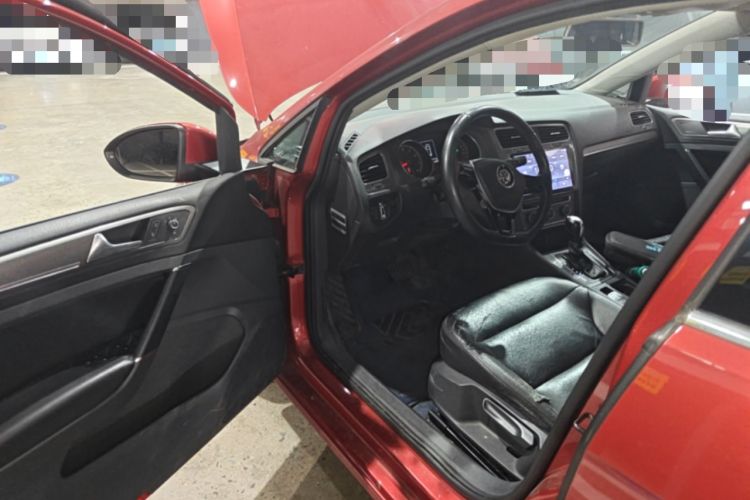 Used Volkswagen Golf 2014 1.4TSI Automatic Comfort Model Driver Seat