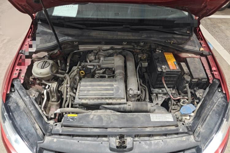 Used Volkswagen Golf 2014 1.4TSI Automatic Comfort Model Engine Bay