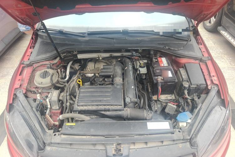 Used Volkswagen Golf 2014 1.4TSI Automatic Comfort Model Engine Bay