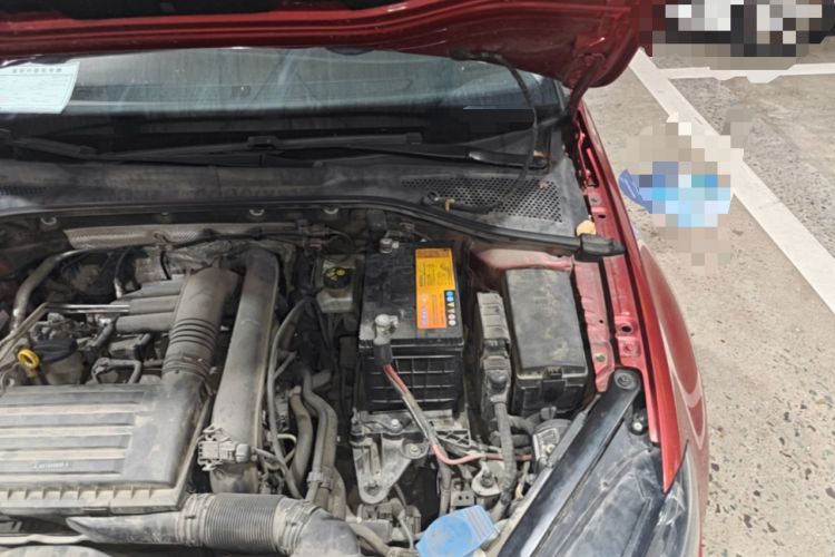 Used Volkswagen Golf 2014 1.4TSI Automatic Comfort Model Engine Bay Left