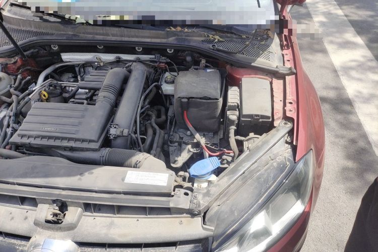 Used Volkswagen Golf 2014 1.4TSI Automatic Comfort Model Engine Bay Left