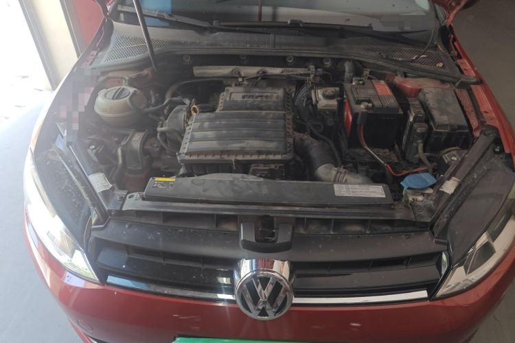 Used Volkswagen Golf 2014 1.6L Automatic Comfort Model Engine Bay