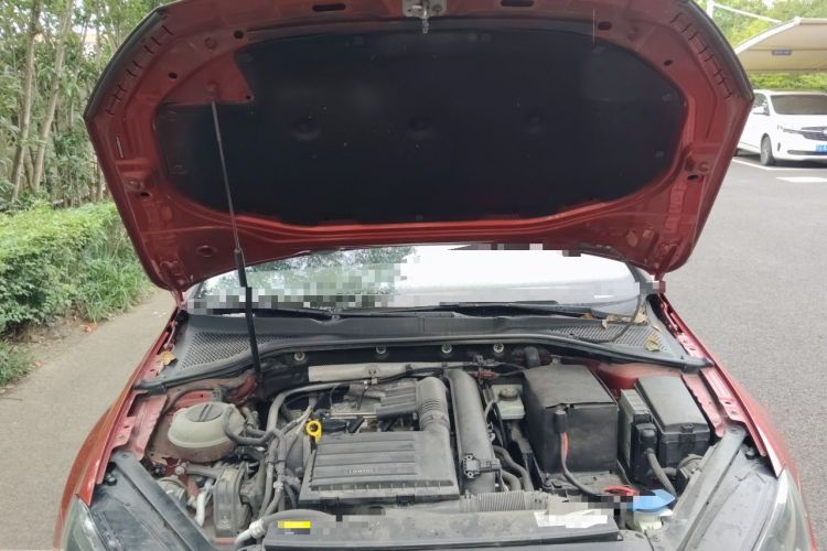 Used Volkswagen Golf 2014 1.4TSI Automatic Luxury Model Engine Bay