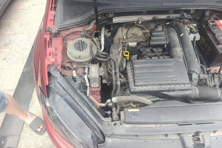 Used Volkswagen Golf 2014 1.4TSI Automatic Comfort Model Engine Bay Right