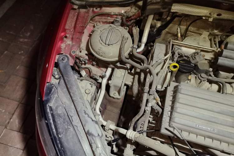 Used Volkswagen Golf 2014 1.4TSI Automatic Comfort Model Engine Bay Right