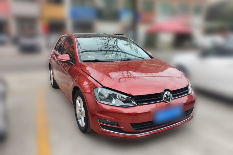 Used Volkswagen Golf 2014 1.6L Automatic Comfort Model Front Right 45 Deg