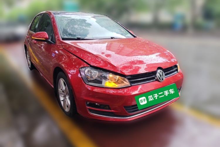 Used Volkswagen Golf 2014 1.6L Automatic Comfort Model Front Right 45 Deg