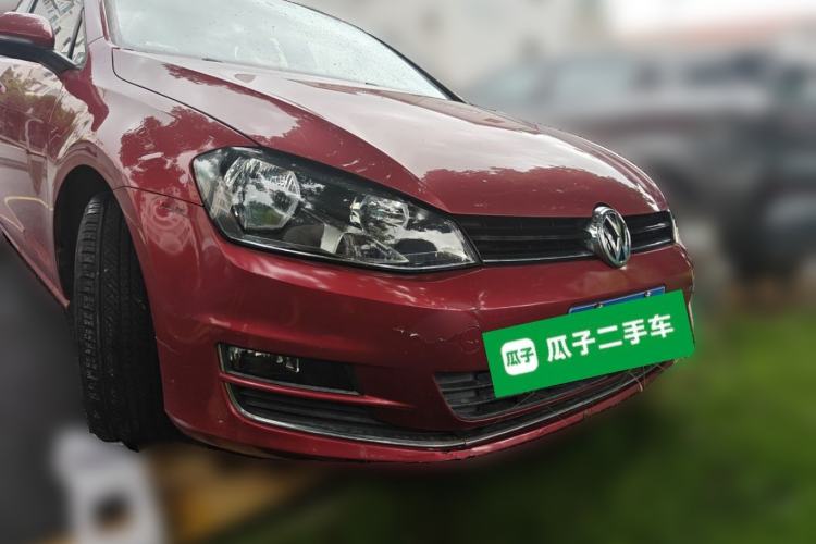 Used Volkswagen Golf 2014 1.6L Automatic Fashion Model Front Right 45 Deg
