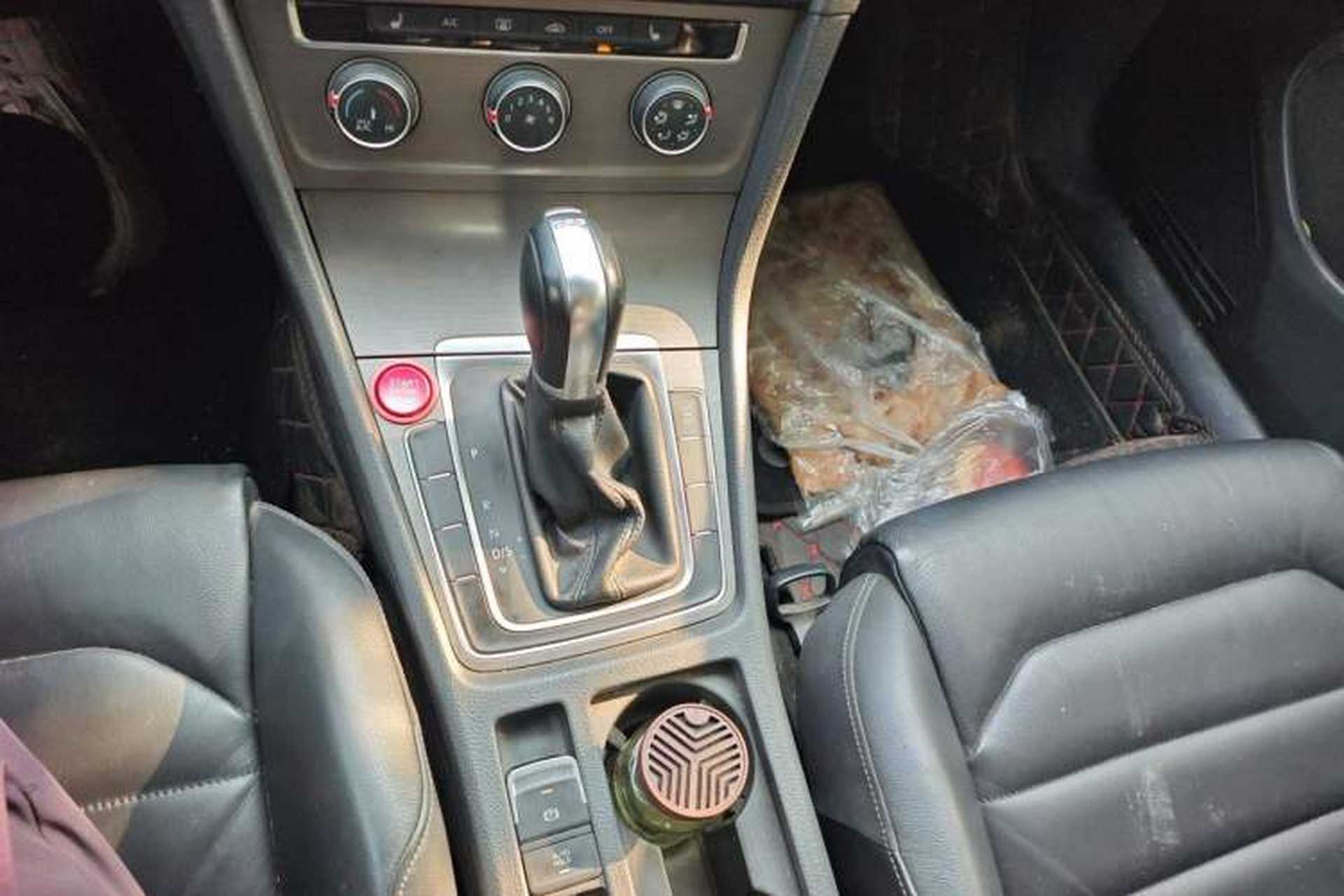 Used Volkswagen Golf 2014 1.4TSI Automatic Luxury Model Gear Lever