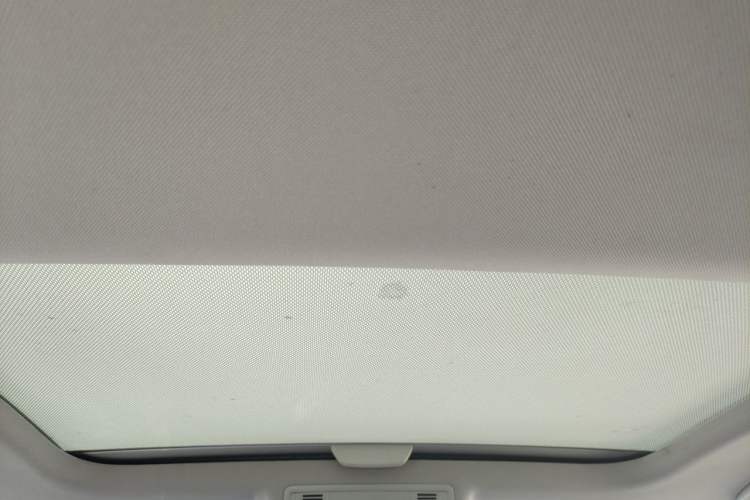 Used Volkswagen Golf 2014 1.4TSI Automatic Comfort Model Headliner
