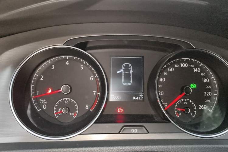 Used Volkswagen Golf 2014 1.6L Automatic Comfort Model Instrument Cluster