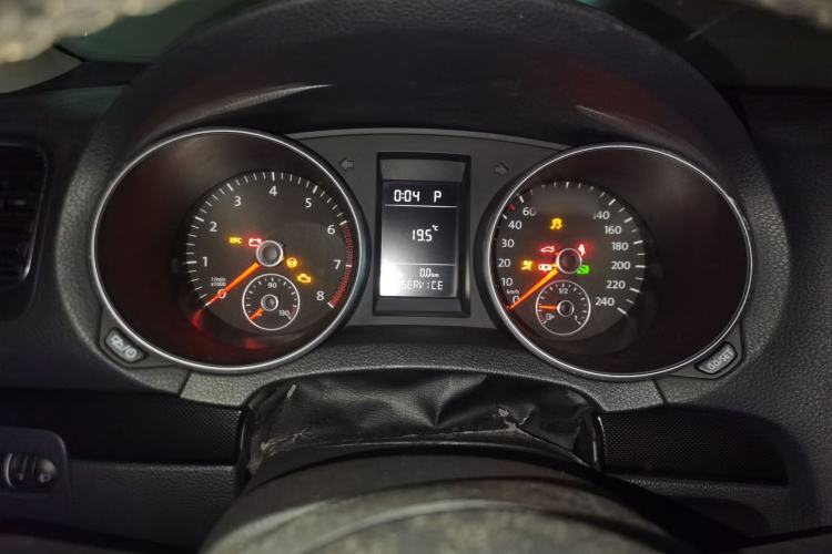 Used Volkswagen Golf 2014 1.6L Automatic Comfort Model Instrument Cluster