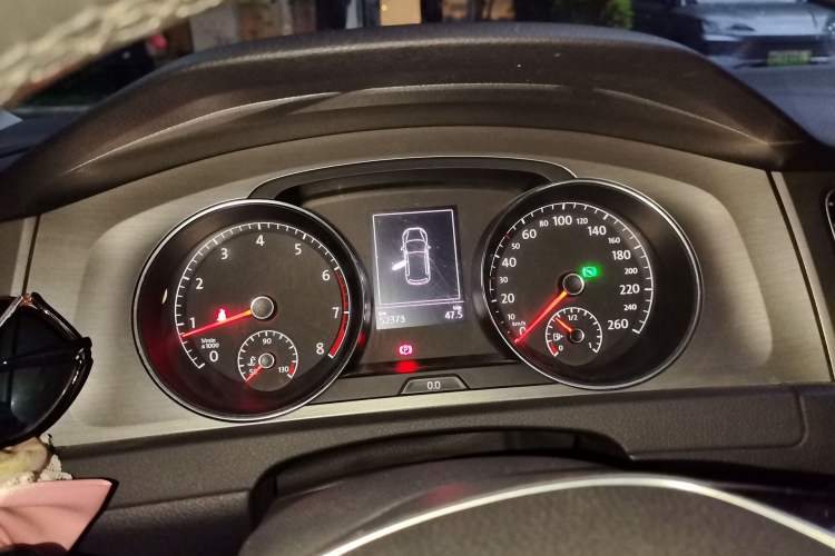 Used Volkswagen Golf 2014 1.4TSI Automatic Comfort Model Instrument Cluster