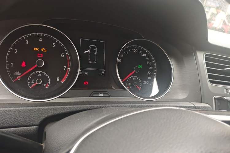 Used Volkswagen Golf 2014 1.4TSI Automatic Comfort Model Instrument Cluster