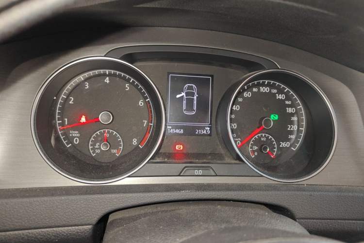 Used Volkswagen Golf 2014 1.6L Automatic Comfort Model Instrument Cluster