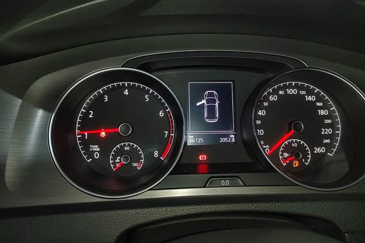 Used Volkswagen Golf 2014 1.6L Automatic Comfort Model Instrument Cluster