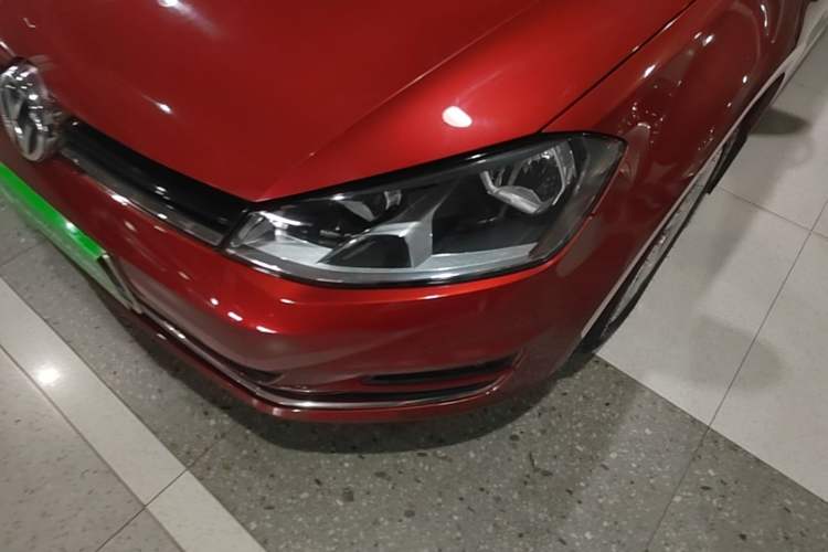 Used Volkswagen Golf 2014 1.6L Automatic Comfort Model Left Front Headlight