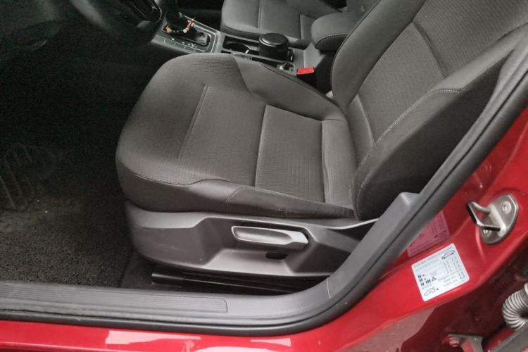 Used Volkswagen Golf 2014 1.6L Automatic Comfort Model Left Front Seat