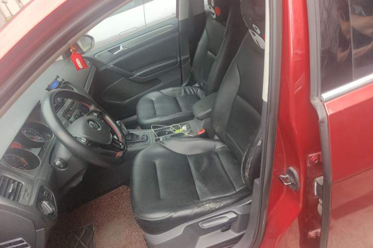 Used Volkswagen Golf 2014 1.4TSI Automatic Comfort Model Left Front Seat