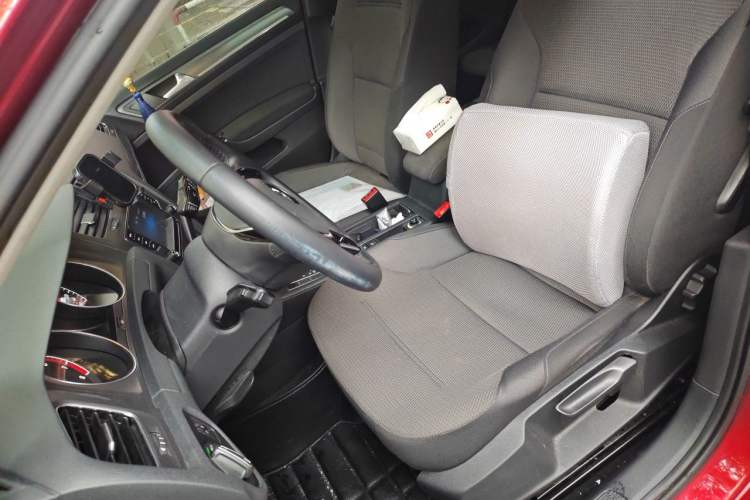 Used Volkswagen Golf 2014 1.6L Automatic Comfort Model Left Front Seat