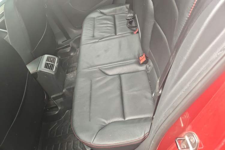 Used Volkswagen Golf 2014 1.4TSI Automatic Comfort Model Left Rear Seat