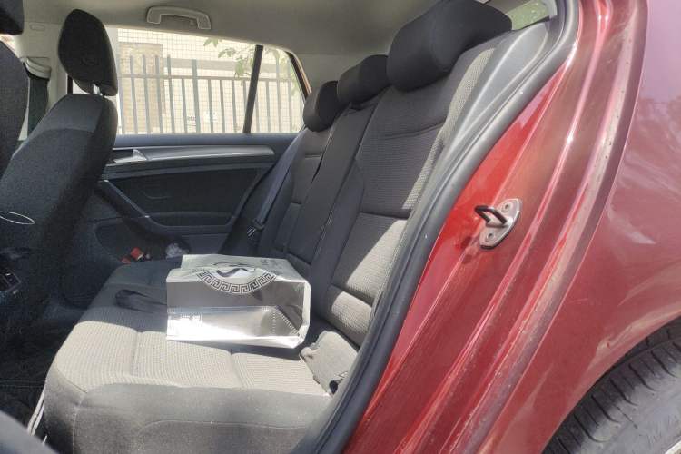 Used Volkswagen Golf 2014 1.4TSI Automatic Comfort Model Left Rear Seat