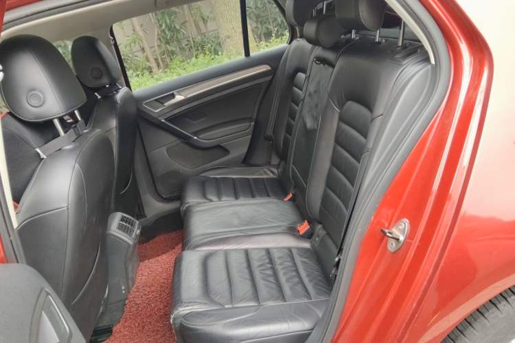 Used Volkswagen Golf 2014 1.4TSI Automatic Luxury Model Left Rear Seat
